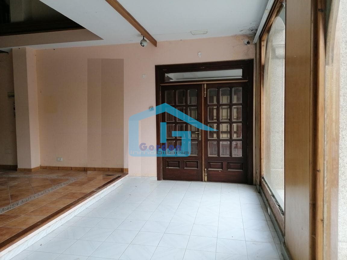 Foto 4 O Grove: A6976: Entreplanta y bajos comerciales, ideal Cambio de uso a Vivienda!!